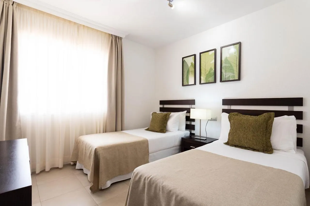 Wyndham Residences Costa Adeje 3*, אדחה